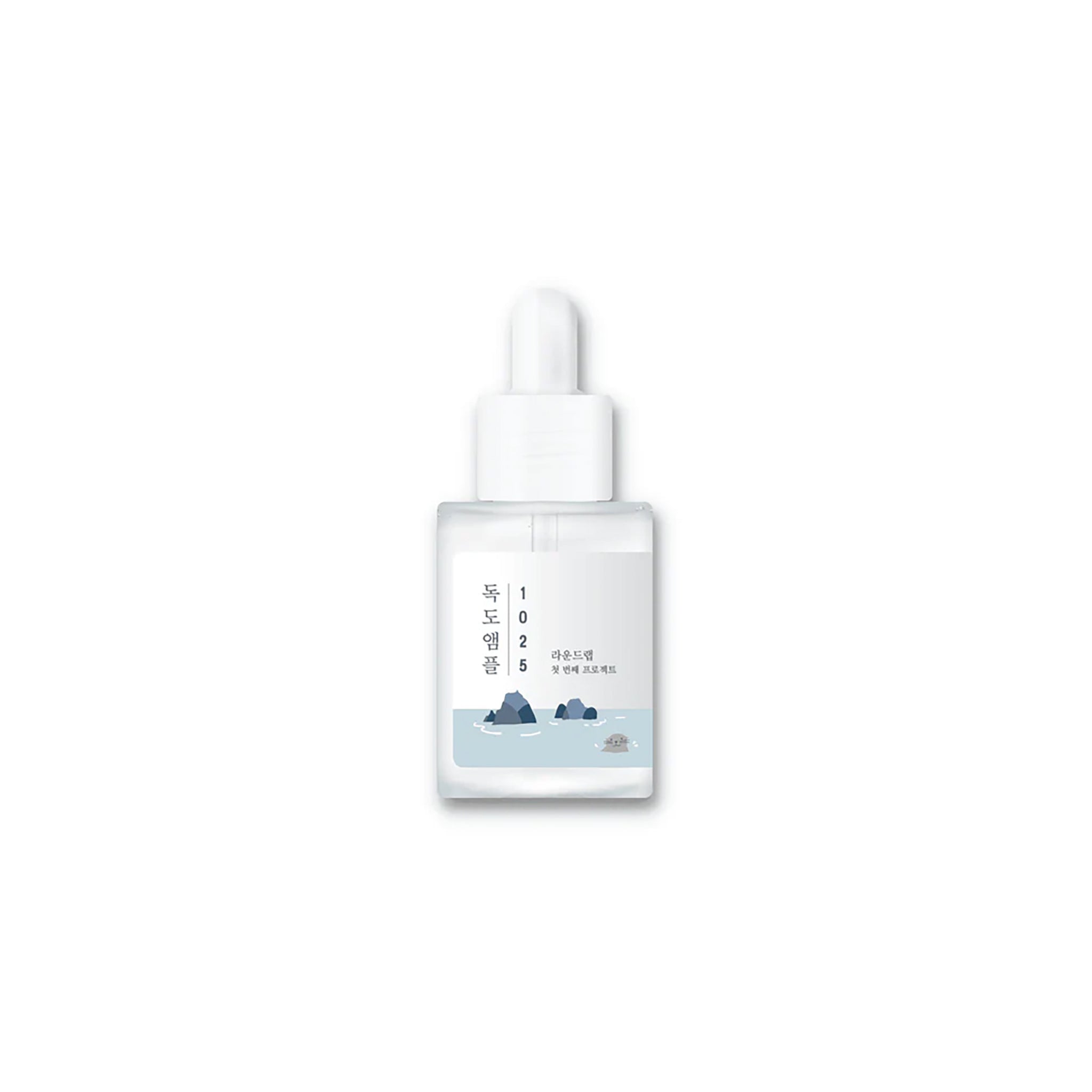 Gennemsigtig flaske med TONYMOLY 1025 Dokdo Ampoule og pipette, prydet med minimalistisk blå havillustration.