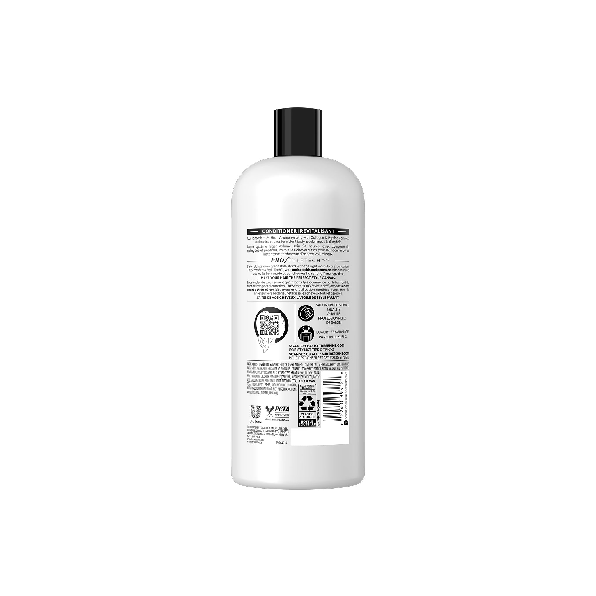Bagsiden af TRESemmé 24 Hour Volume Conditioner i hvid flaske med sort låg, ingrediensliste, QR-kode og bæredygtighedssymboler, 828 ml.